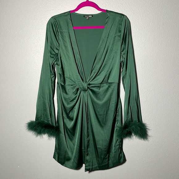 Fashion Nova Green Satin Mini Dress with Feather Sleeve Accents Size large - Picture 1 of 8